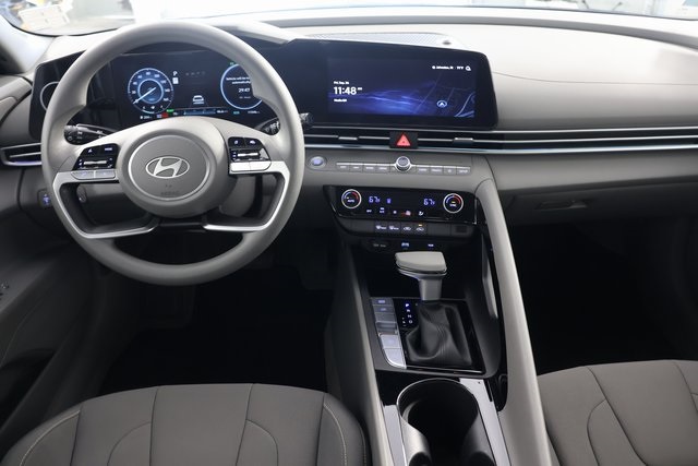 2024 Hyundai Elantra Hybrid Blue photo 2