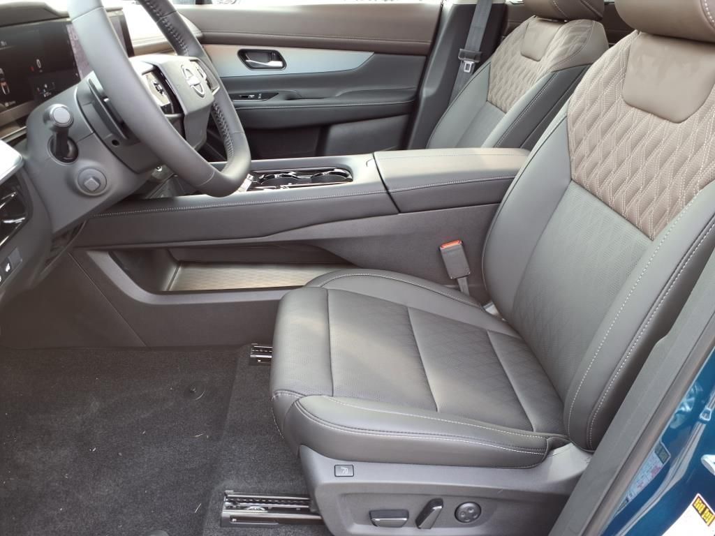 2025 Nissan Murano Platinum photo 4