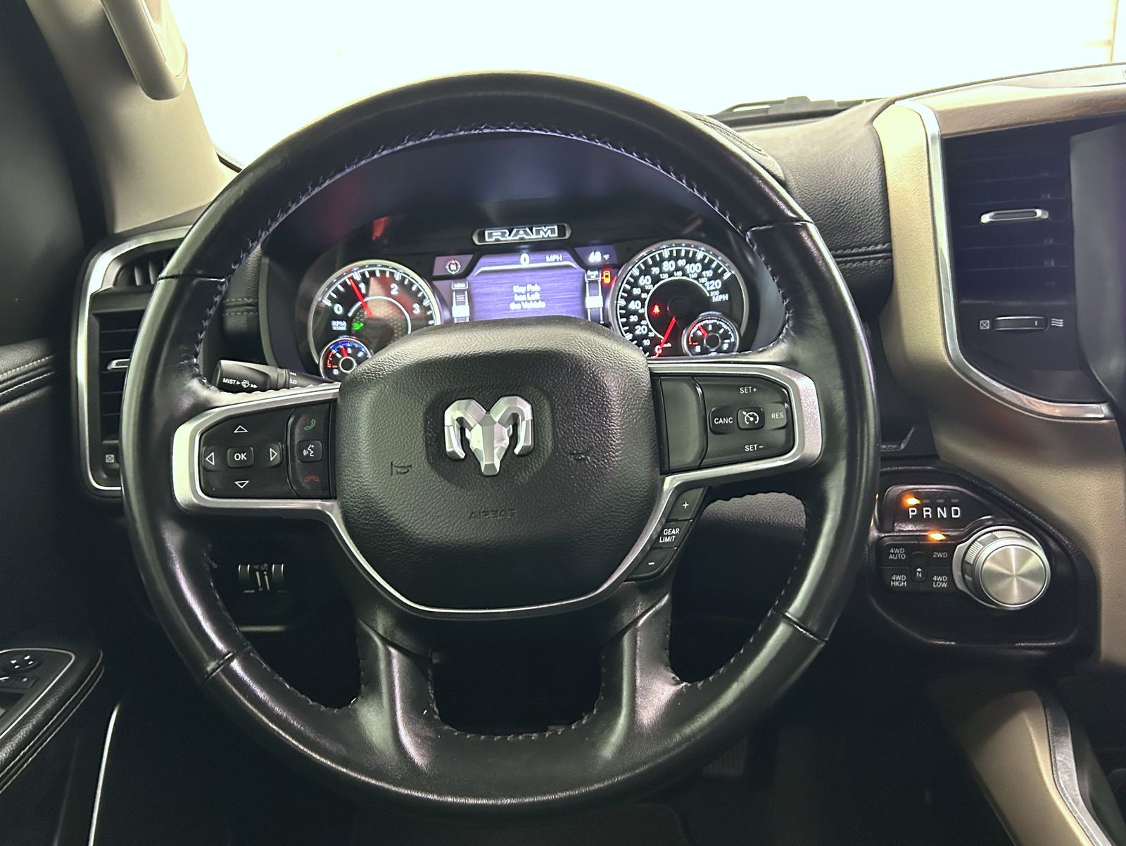 2022 Ram 1500 Laramie photo 11