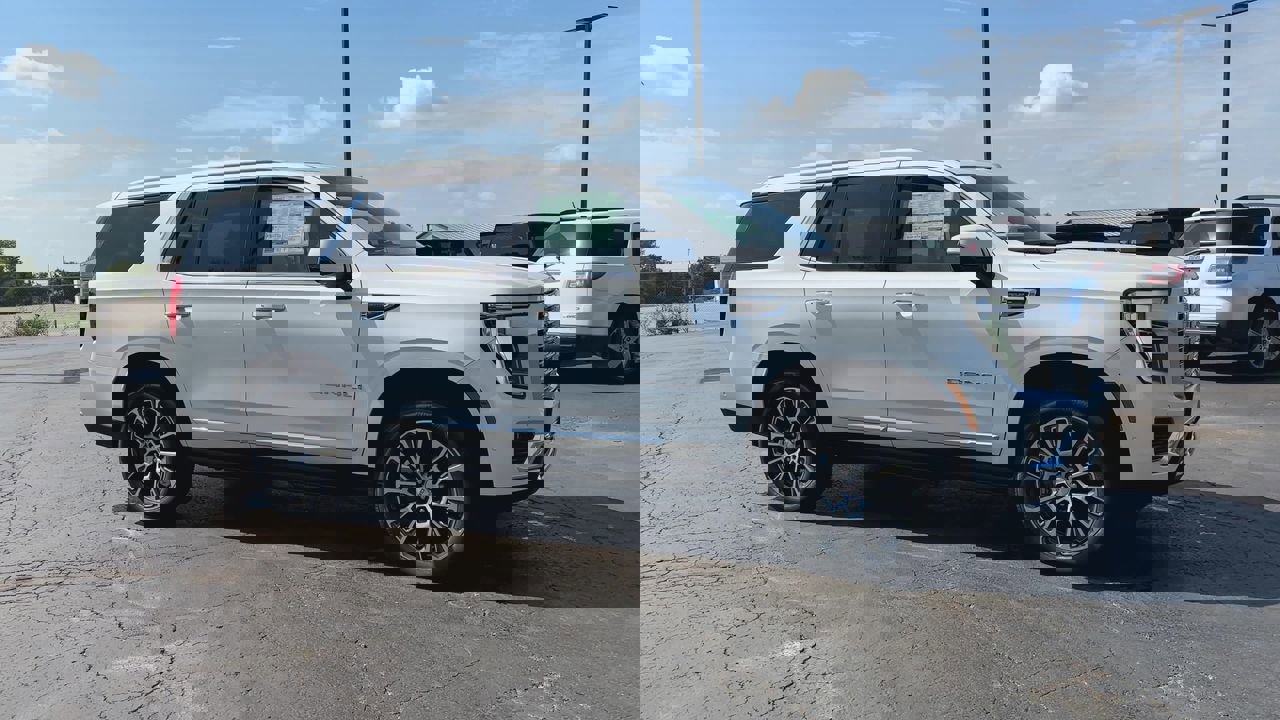 2025 Gmc Yukon AT4 Ultimate photo 2