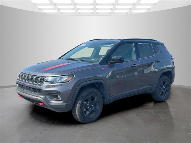 2023 Jeep Compass Trailhawk photo 3