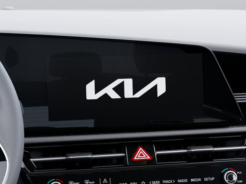 2025 Kia Niro SX Touring photo 18