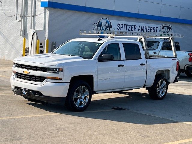 2018 Chevrolet Silverado 1500 Custom photo 8
