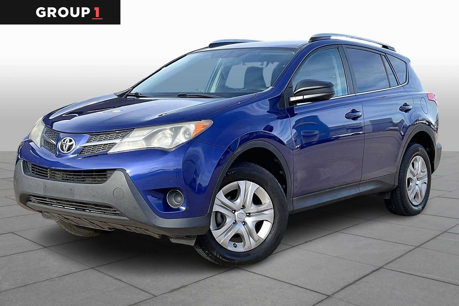 2015 Toyota RAV4 LE's photo