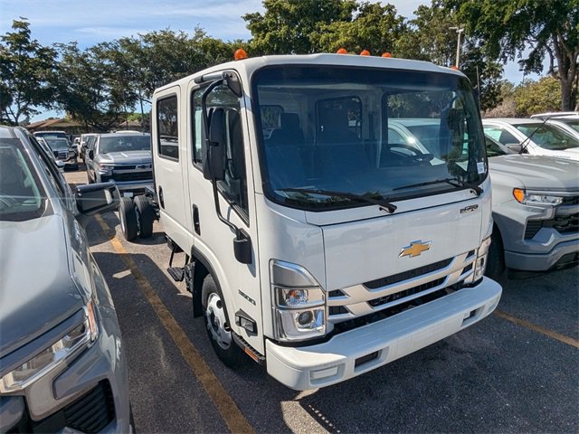 2025 Chevrolet Silverado 3500HD photo 2