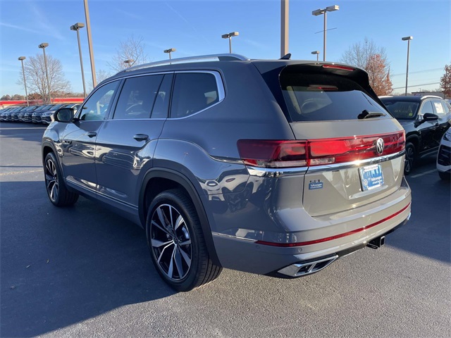 2026 Volkswagen Atlas SEL Premium R-Line photo 4