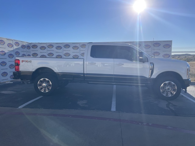 2025 Ford F-350 Super Duty King Ranch's photo
