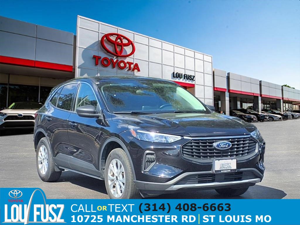 2023 Ford Escape
