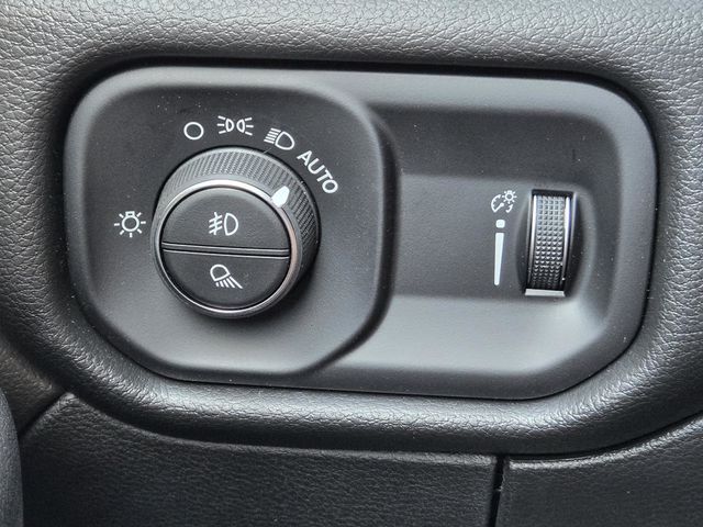 2026 Ram 2500 Tradesman photo 15