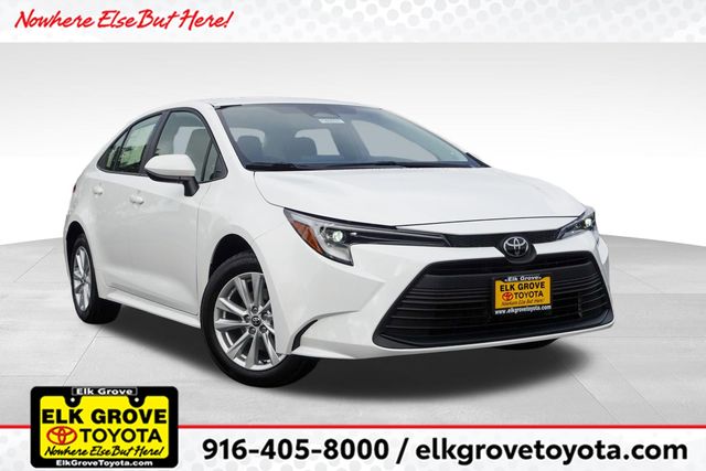 2026 Toyota Corolla LE's photo