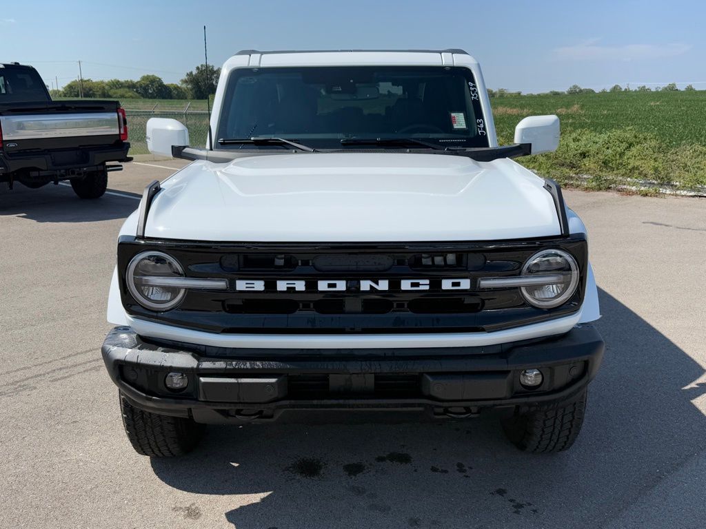 2025 Ford Bronco Outer Banks photo 41