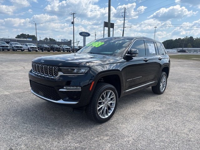 2023 Jeep Grand Cherokee Summit photo 4