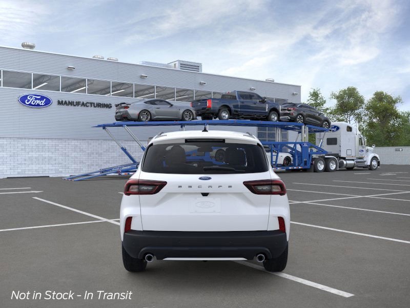 2025 Ford Escape ST-Line photo 5