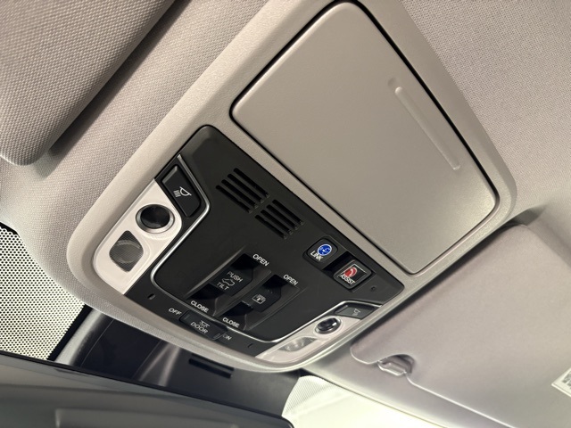 2020 Honda Pilot Elite photo 18