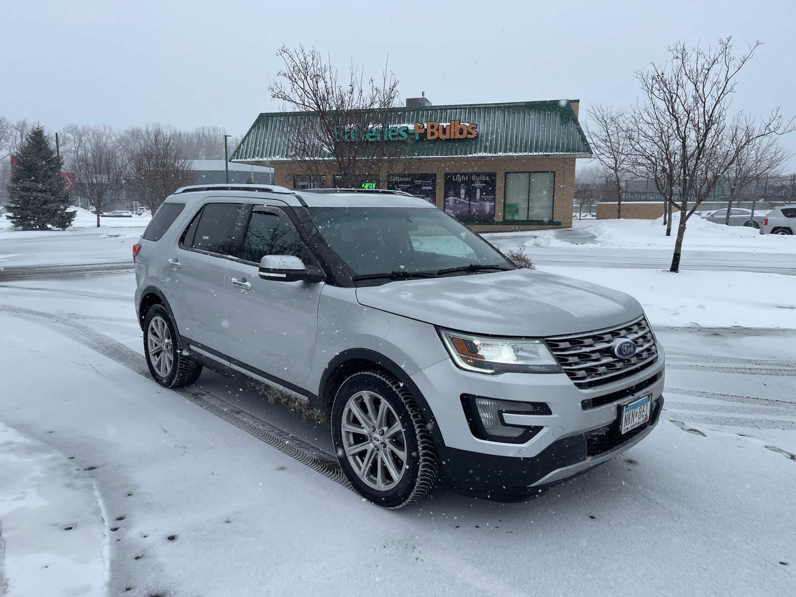 Used 2016 Ford Explorer Limited with VIN 1FM5K8F88GGC89671 for sale in Brooklyn Park, MN