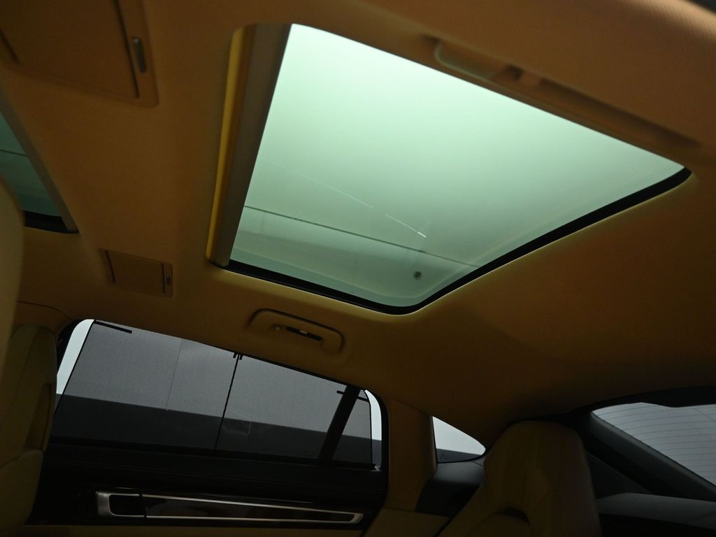 2018 PORSCHE PANAMERA - Image 22