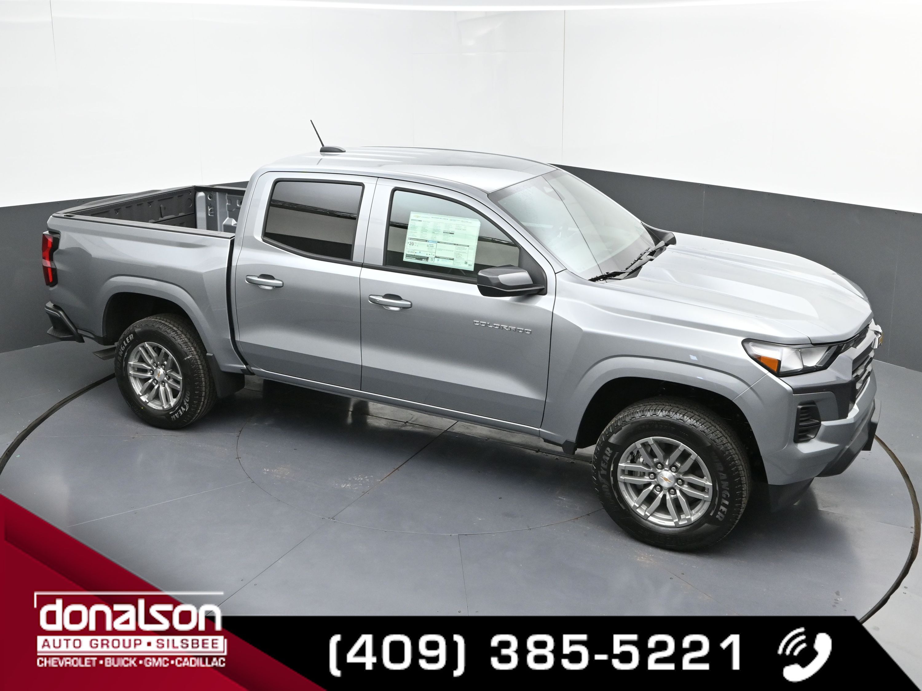 2025 Chevrolet Colorado Work Truck LT photo 17