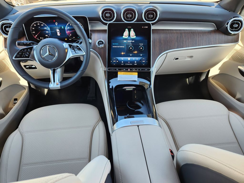 2026 Mercedes Benz GLC 300 4MATIC photo 13