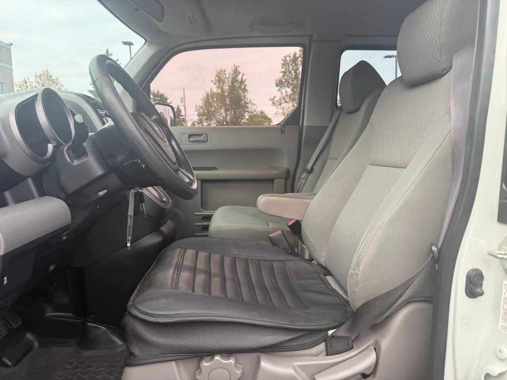 2010 Honda Element EX photo 6