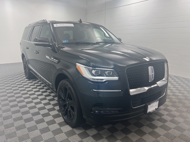 2023 Lincoln Navigator Reserve L's photo