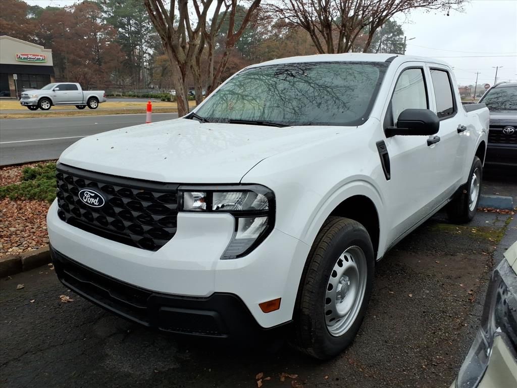 2025 Ford Maverick XL's photo