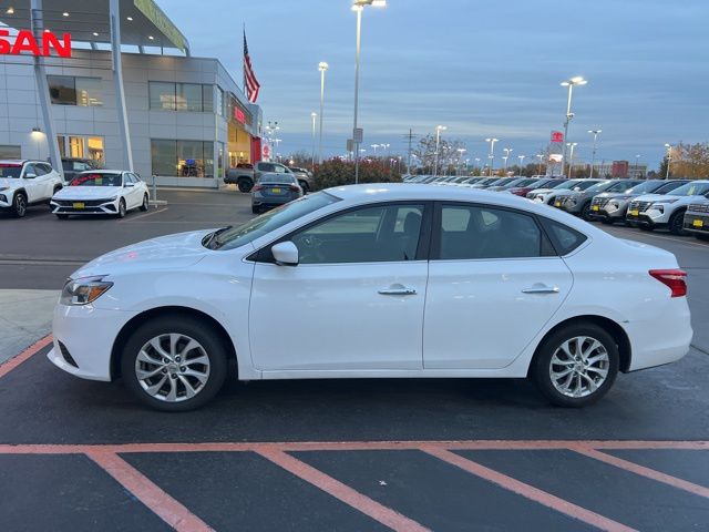2019 Nissan Sentra SV photo 2