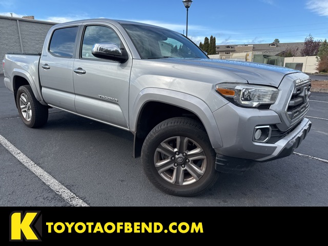 2017 Toyota Tacoma Limited's photo