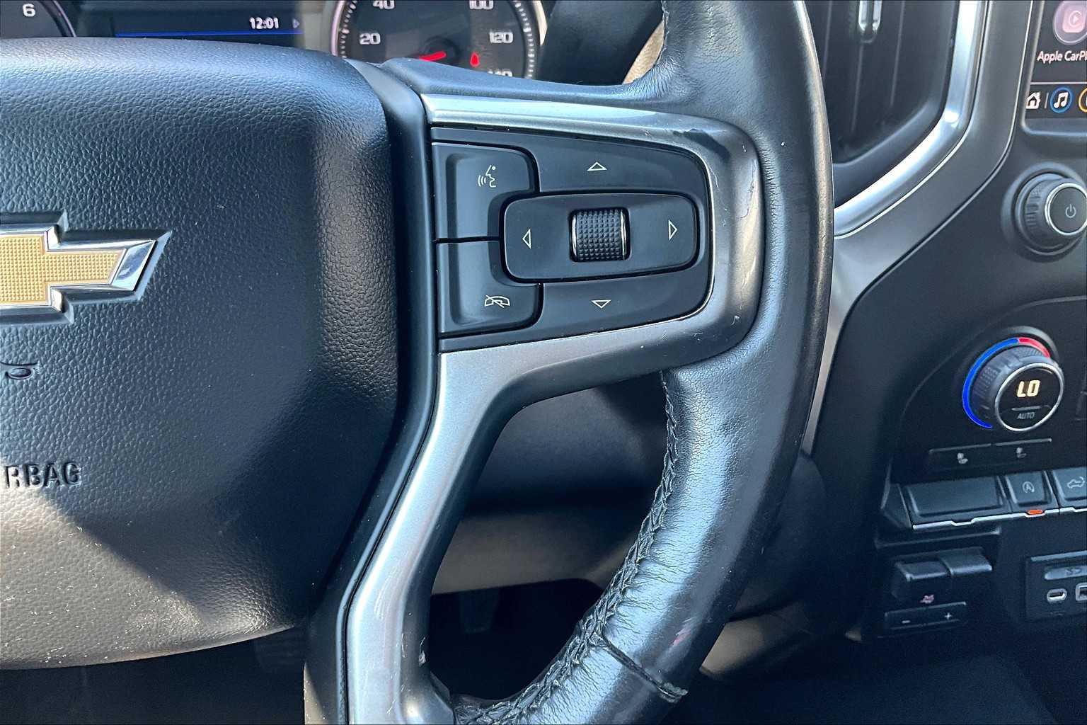 2019 Chevrolet Silverado 1500 LT photo 23