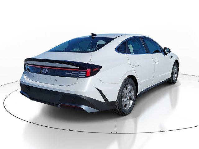 2025 Hyundai Sonata SE photo 4