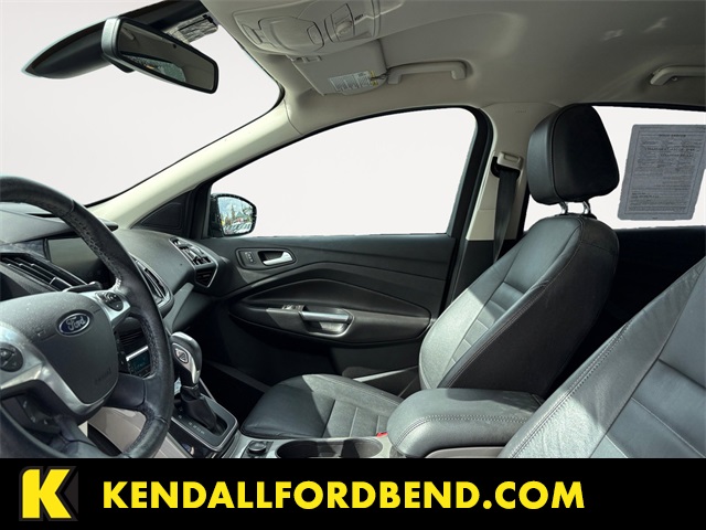 2013 Ford Escape SEL photo 2