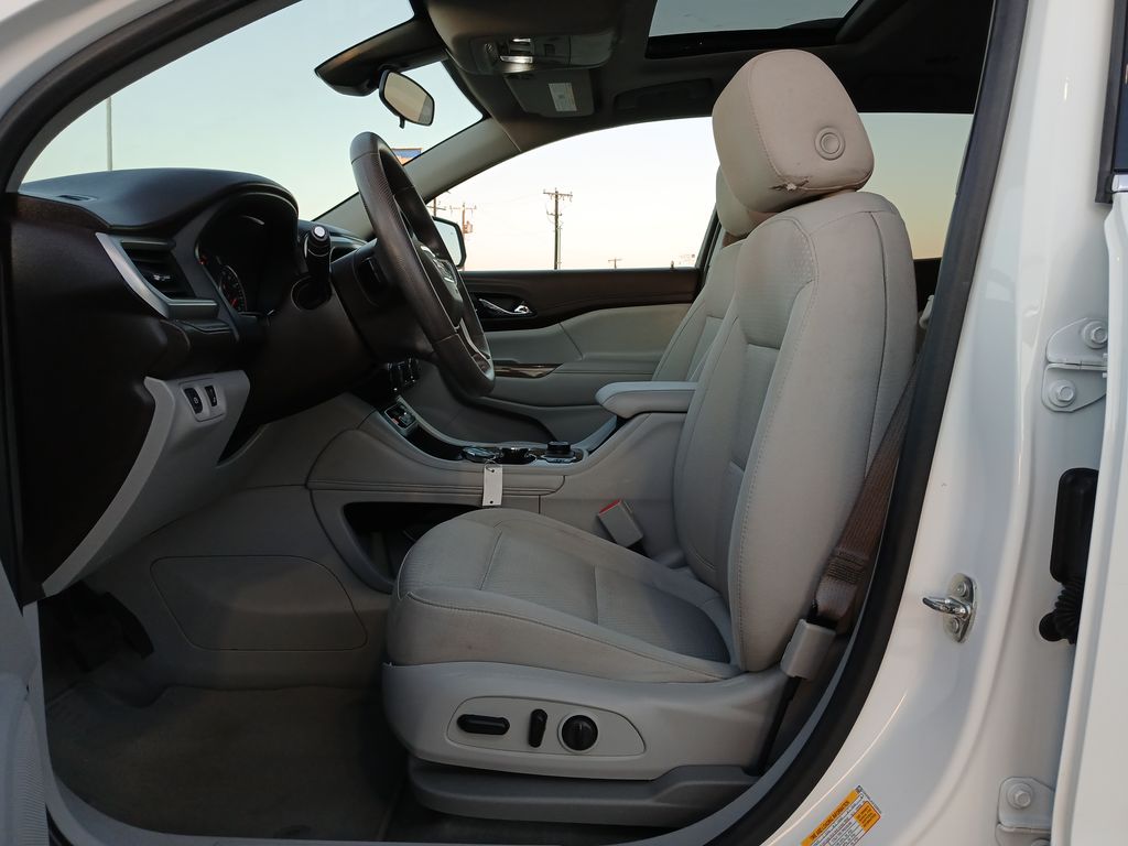 2023 Gmc Acadia SLE photo 16