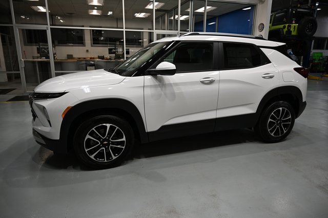 2026 Chevrolet Trailblazer LT photo 4