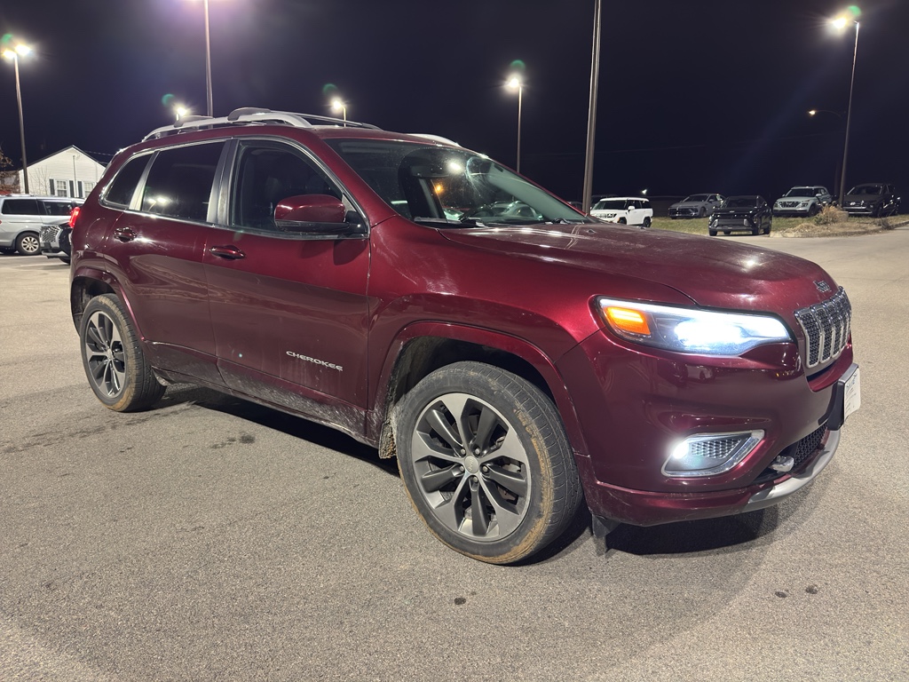 2019 Jeep Cherokee Overland's photo