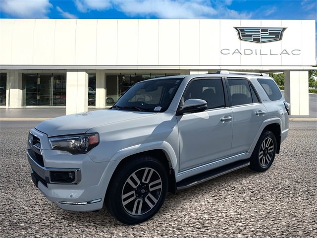 2022 Toyota 4Runner Limited's photo