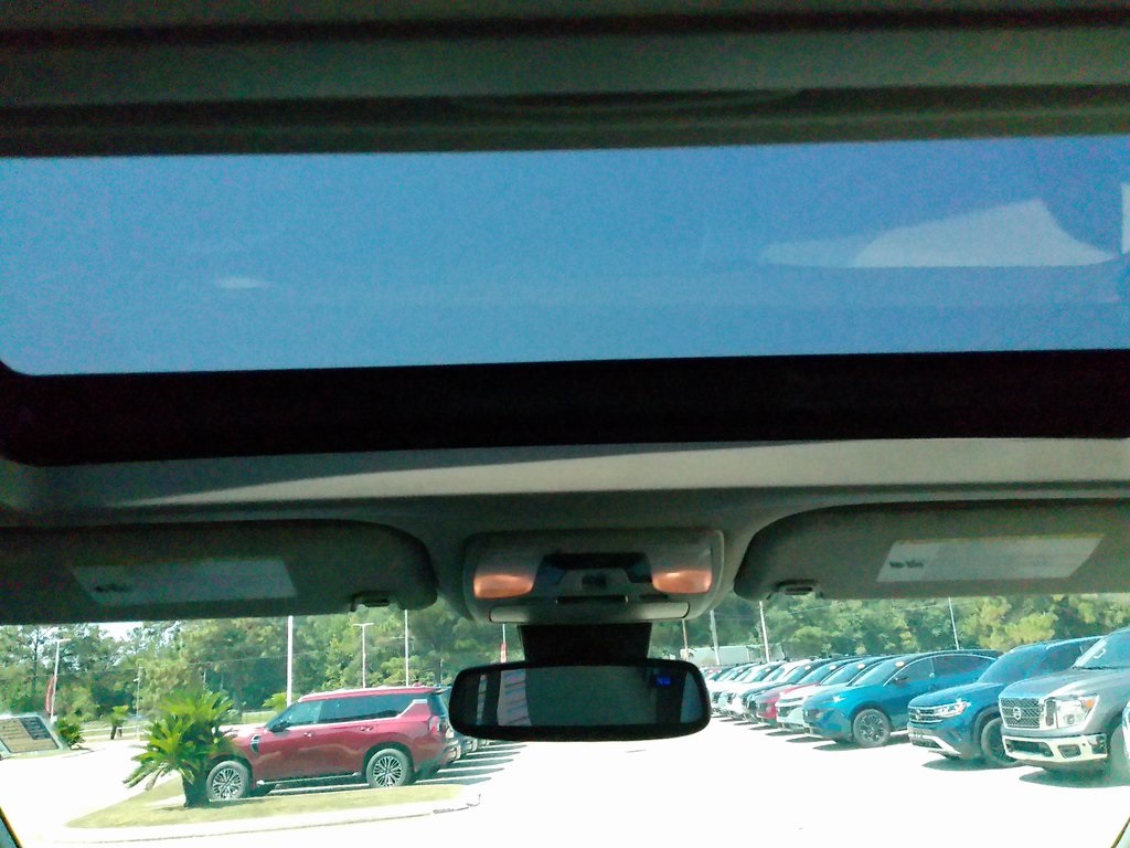 2018 Toyota Sienna XLE photo 22