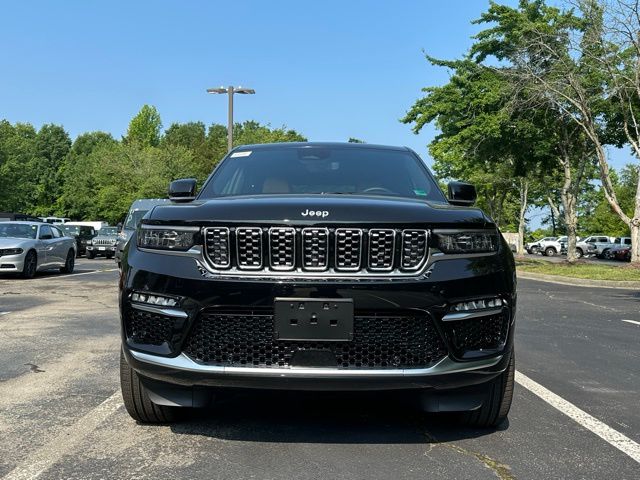 2025 Jeep Grand Cherokee Summit photo 13