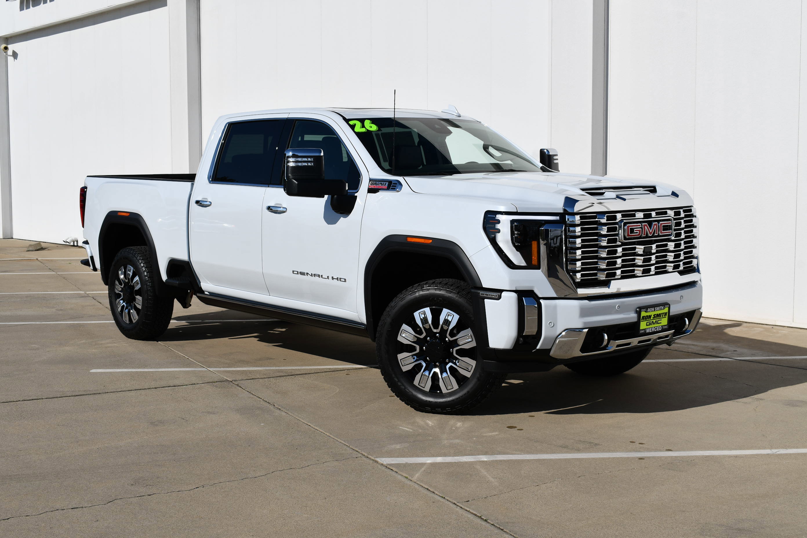 2026 Gmc Sierra 2500 HD Denali photo 2