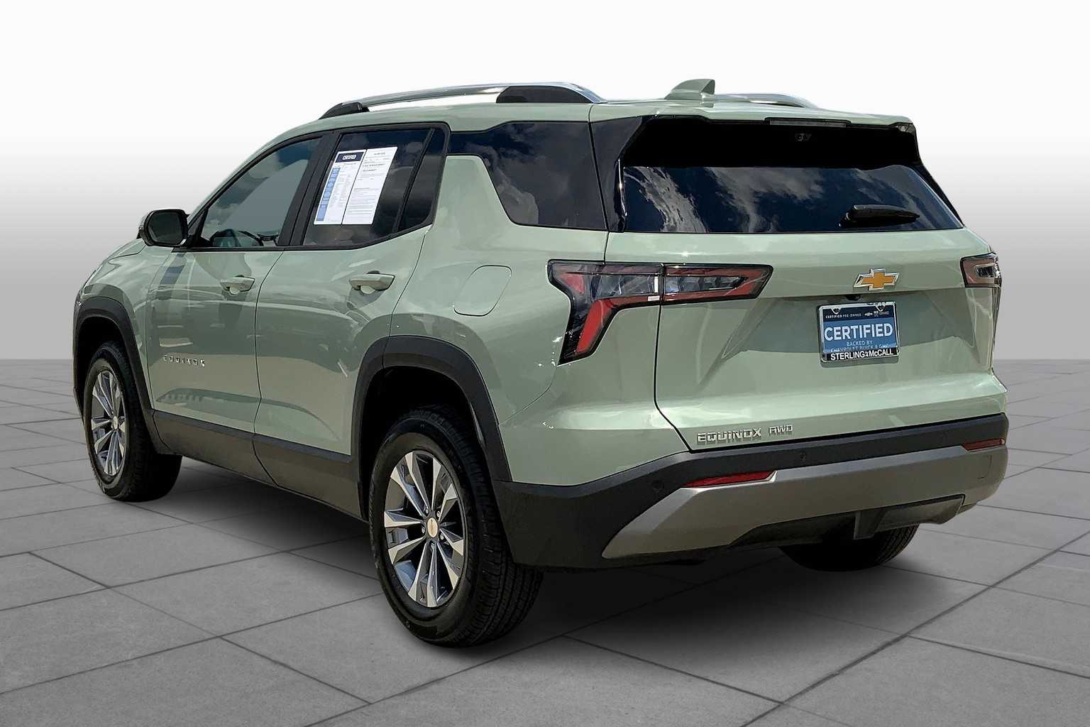 2025 Chevrolet Equinox LT photo 10