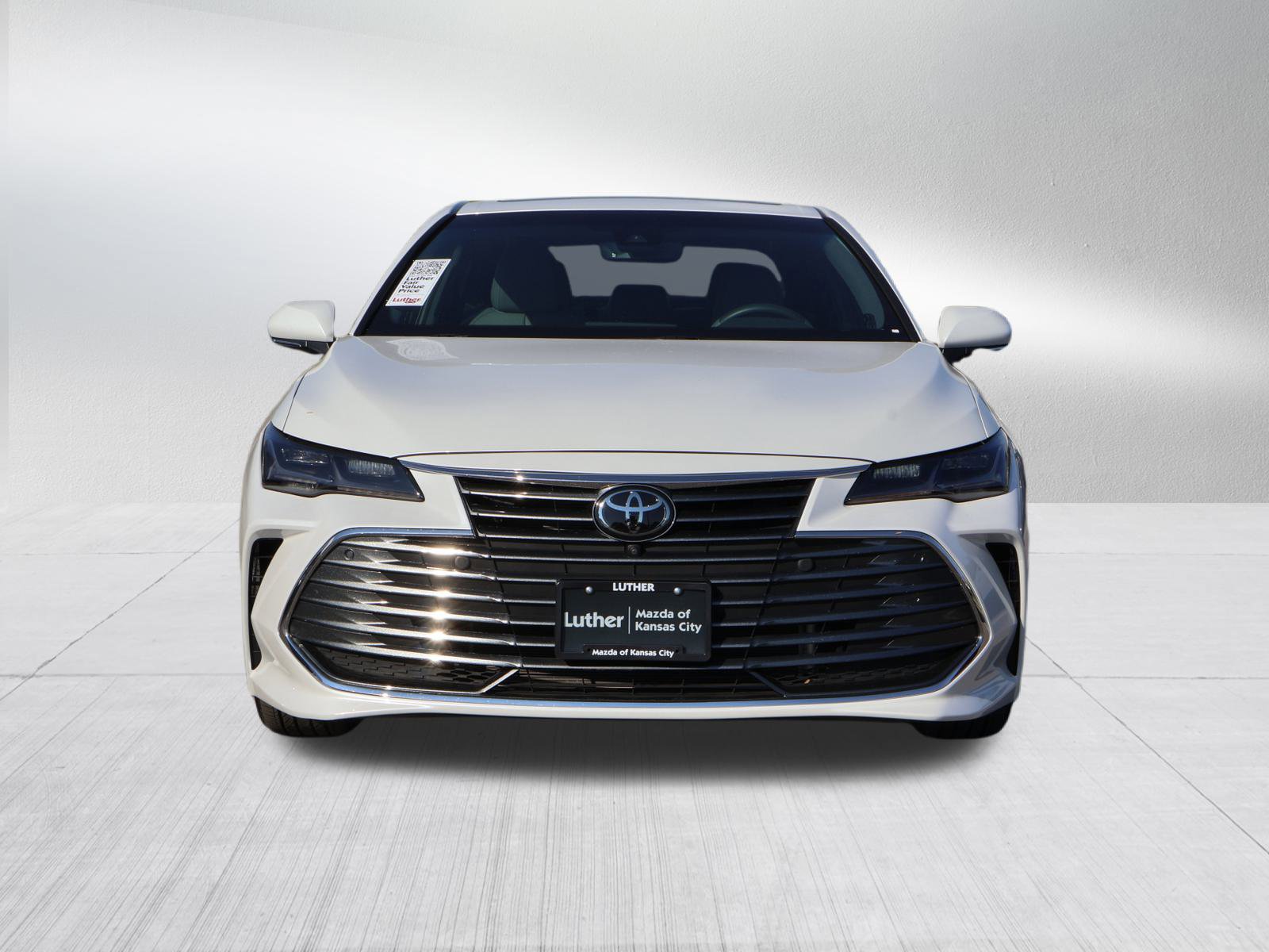 Used 2021 Toyota Avalon Limited with VIN 4T1NB1BB0MU001342 for sale in Kansas City