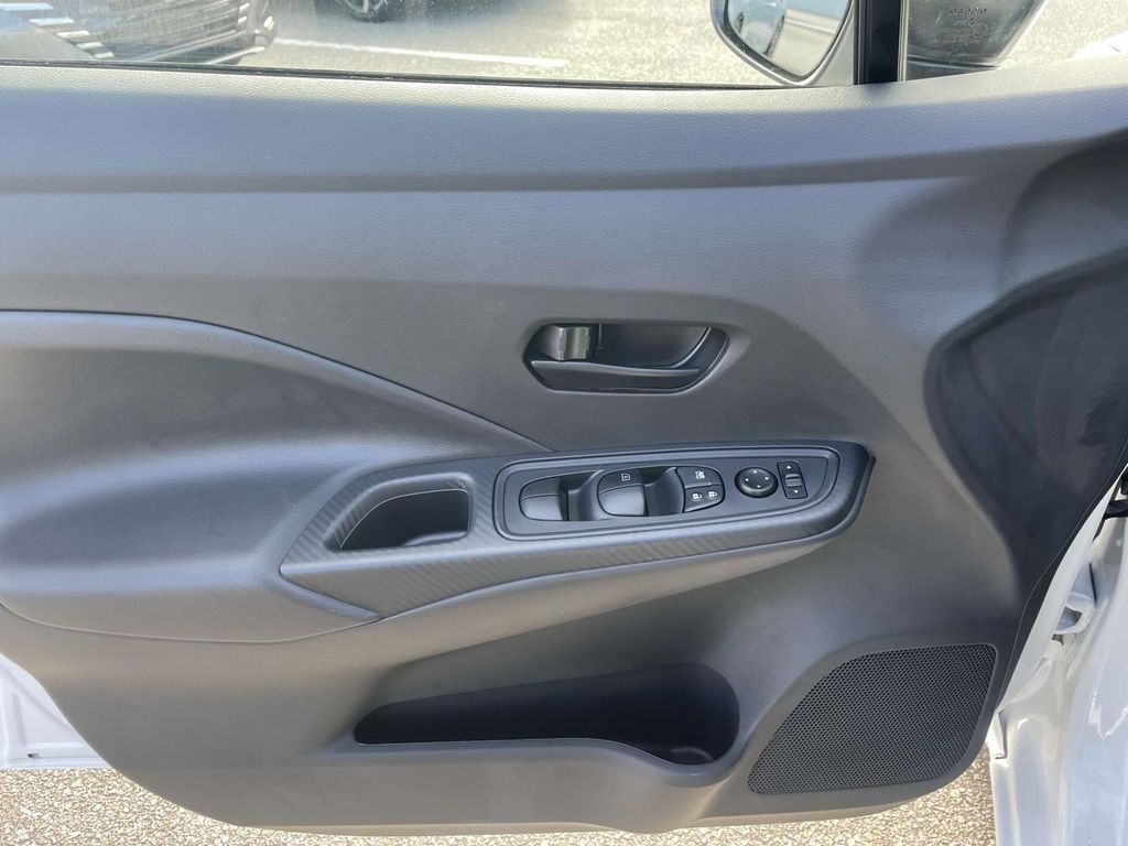 2025 Nissan Versa S photo 10