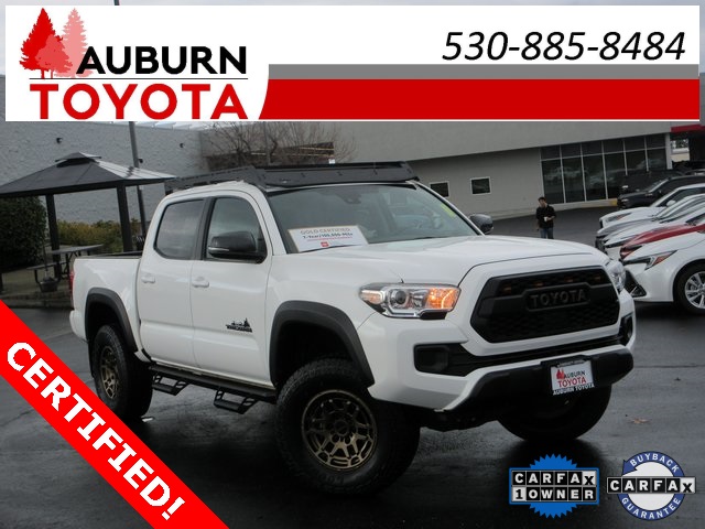 2023 Toyota Tacoma Trail's photo