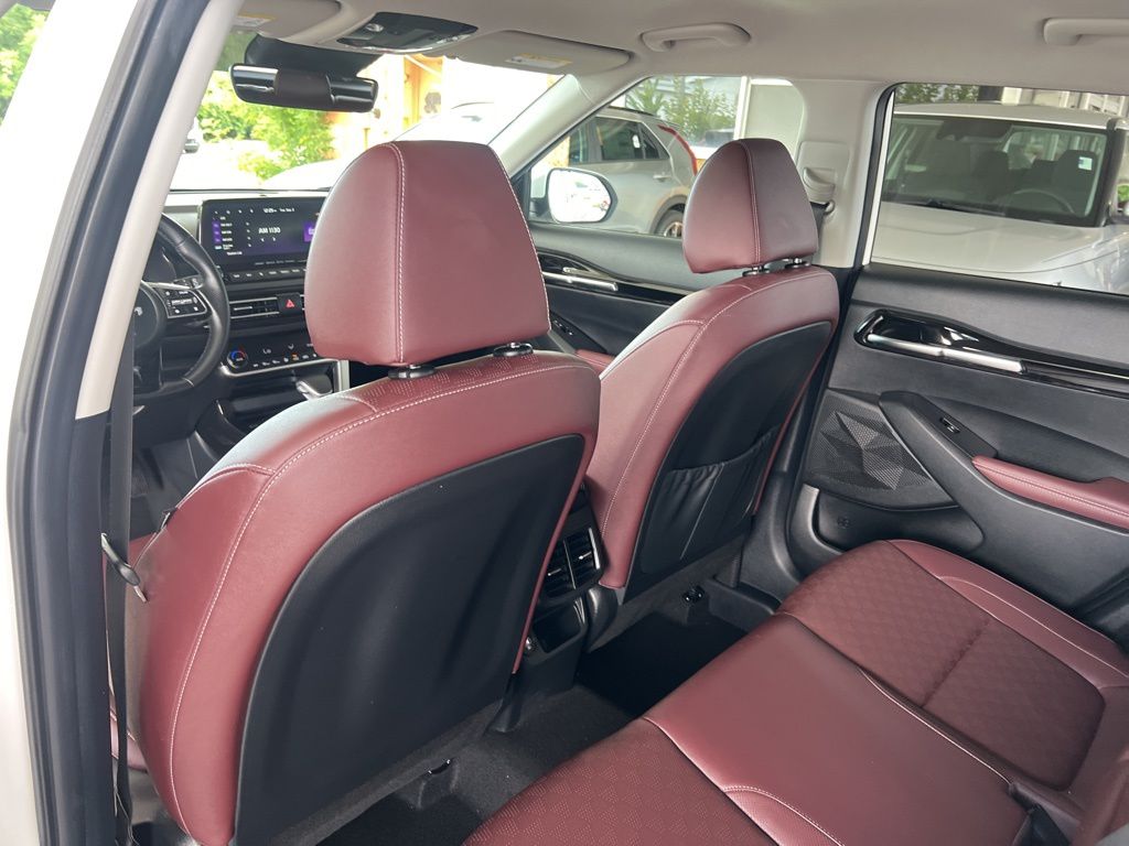 2023 Kia Seltos SX photo 9