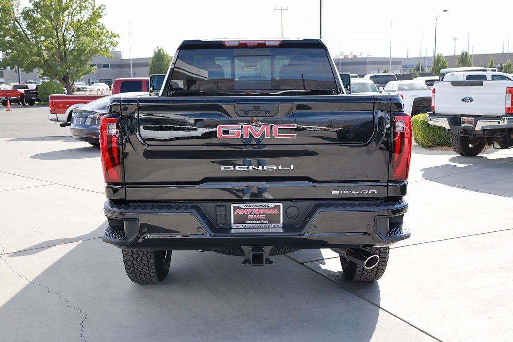 2026 Gmc Sierra 3500 HD Denali photo 5