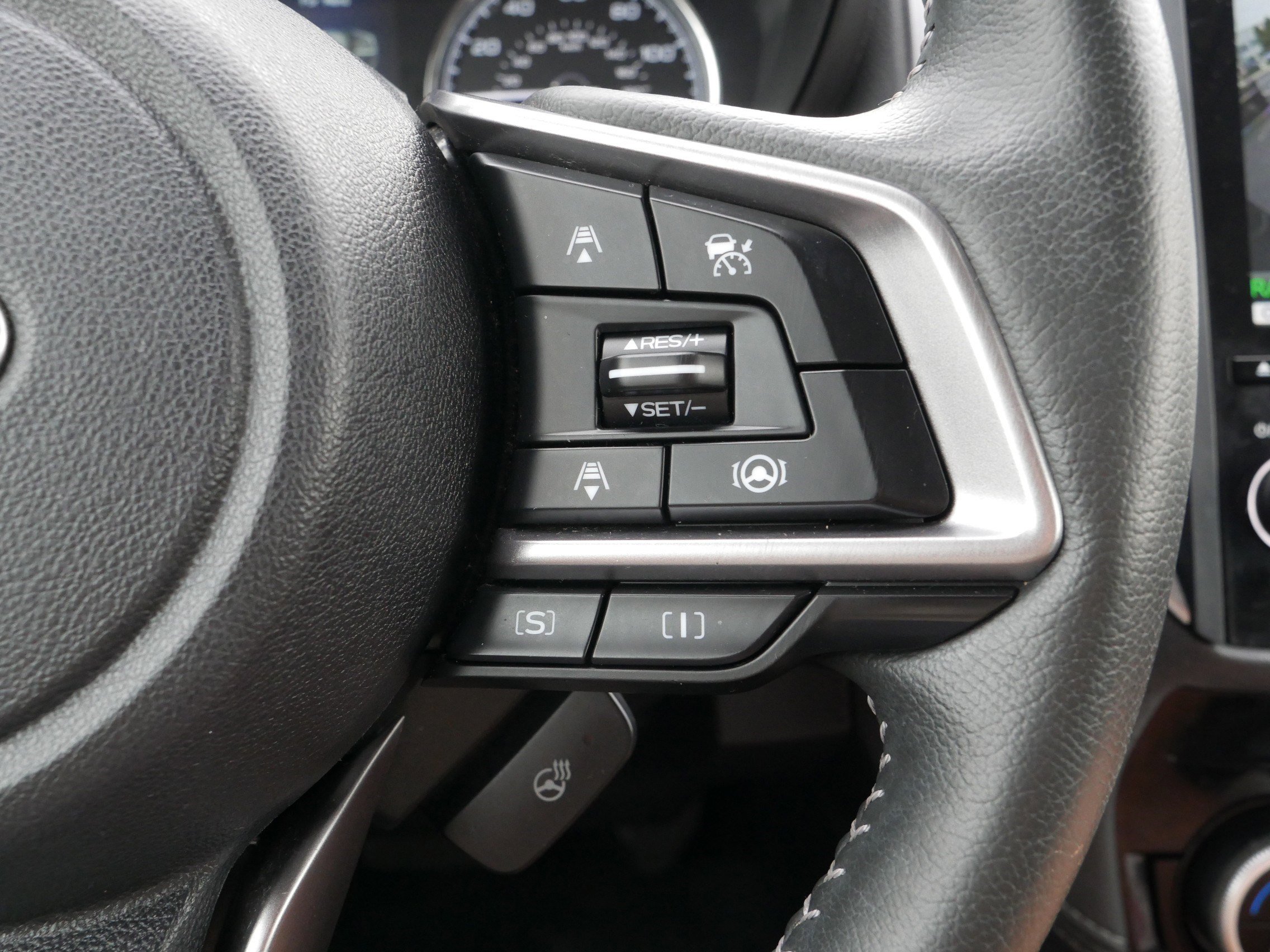 2023 Subaru Forester Touring photo 28