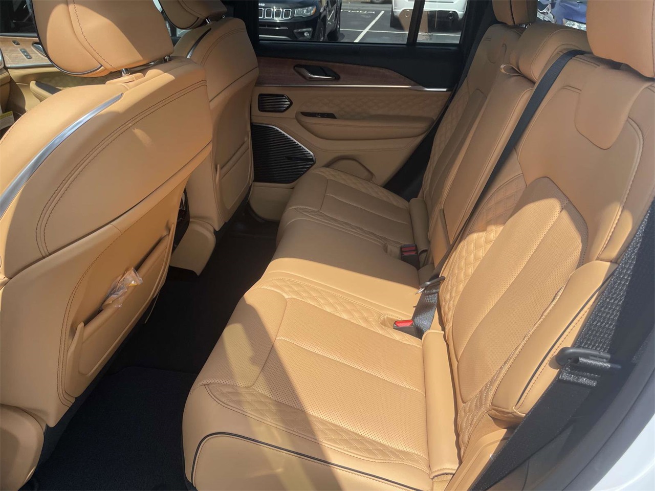 2025 Jeep Grand Cherokee Summit Reserve photo 17