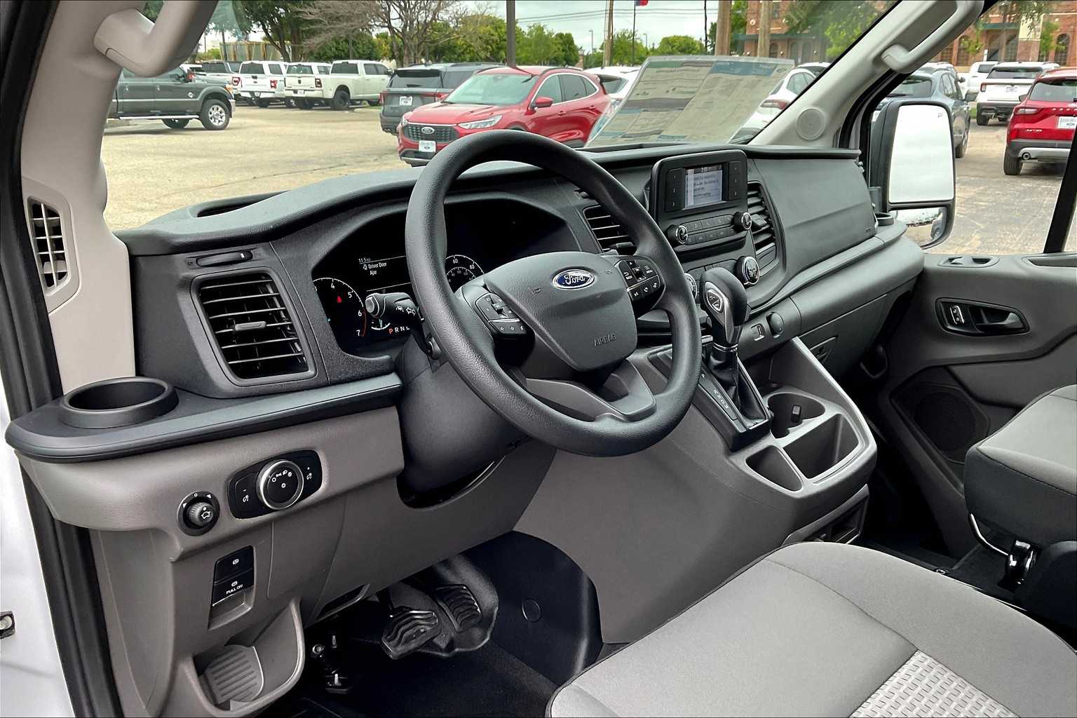 2025 Ford Transit Cargo Van photo 7
