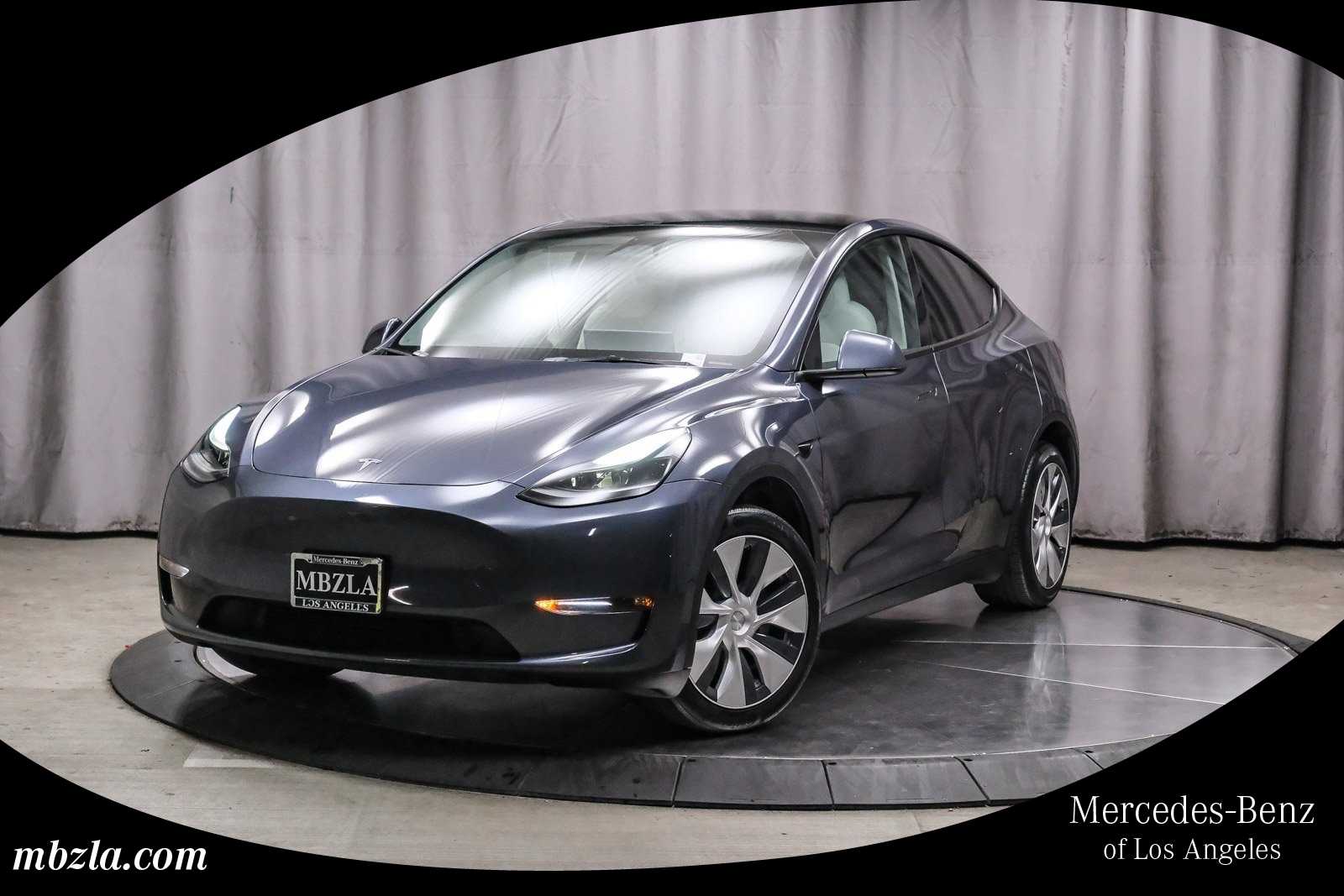 2023 Tesla Model Y Long Range's photo