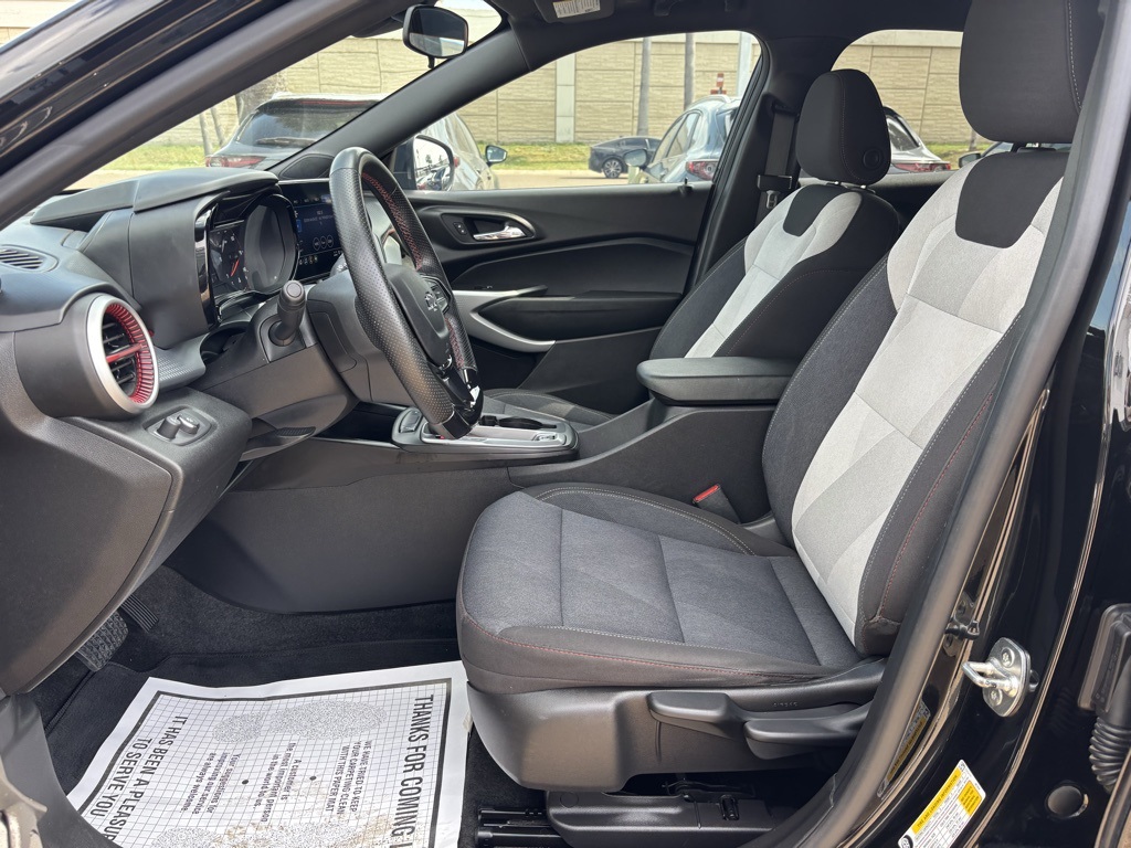 2024 Chevrolet Trax photo 16