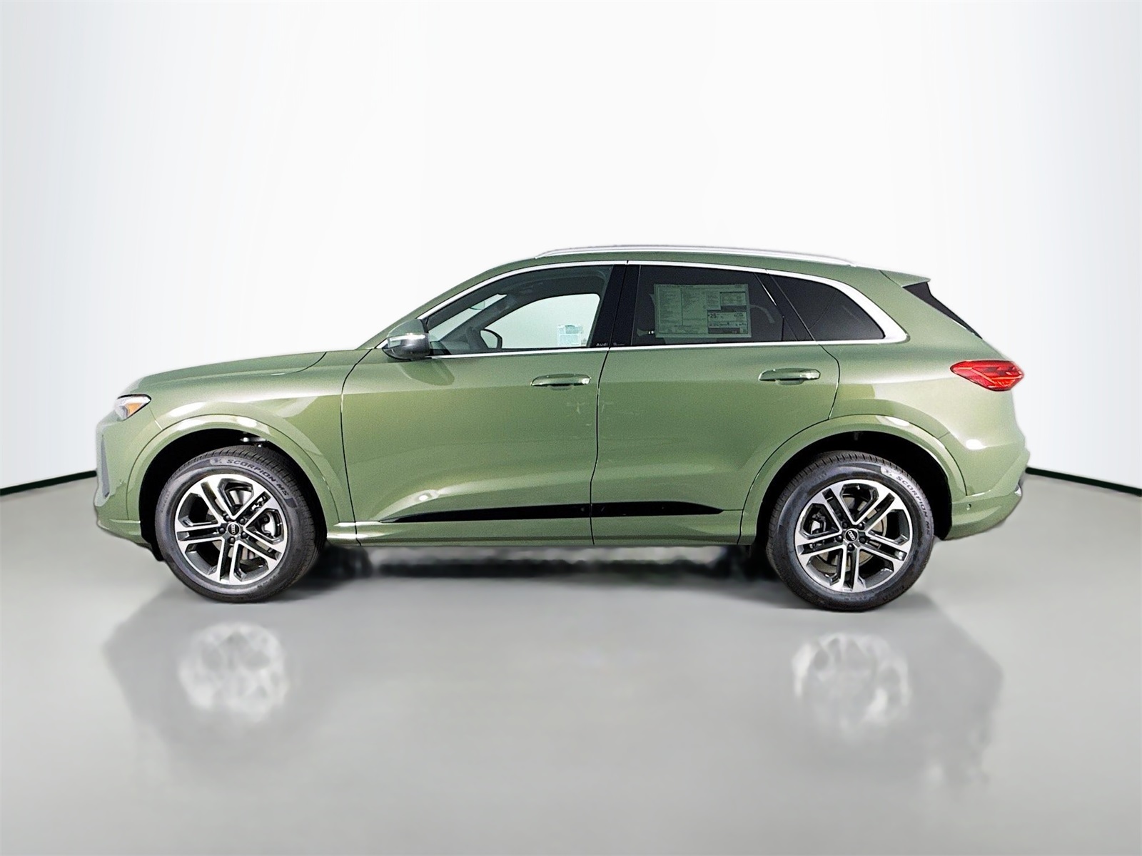 2025 Audi Q5 2.0T Premium Plus photo 4
