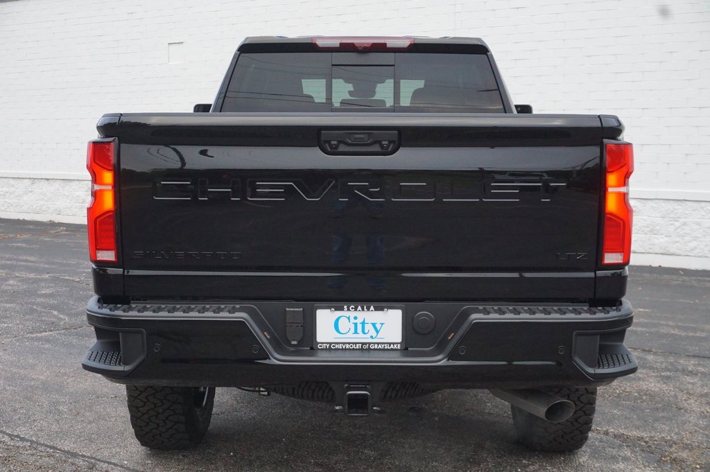 2026 Chevrolet Silverado 2500HD LTZ photo 6